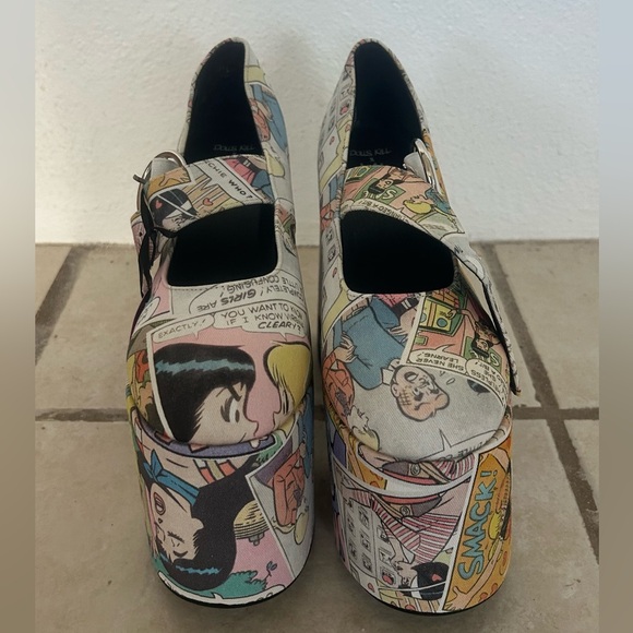 NWT DOLLS KILL X ARCHIE COMICS Platform Mary Jane’s Size 8 - Picture 9 of 17